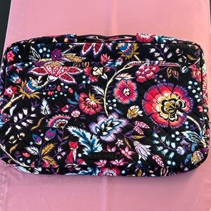 Vera Bradley Foxwood Floral Quilted Laptop Case with handle